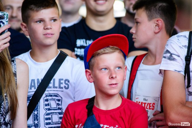 Лучан знайомили з новими гравцями «Волині». ФОТО