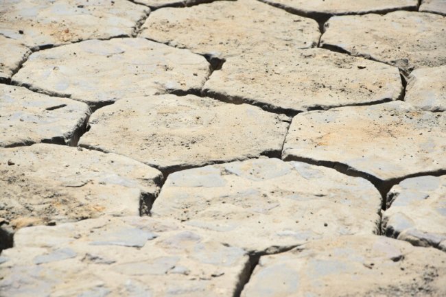 Показали, як у Луцьку ремонтують двори на Львівській та Привокзальній