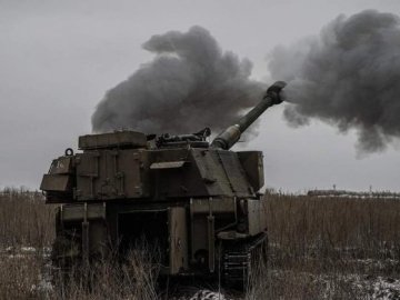 За минулу добу українські військові знищили ще 560 російських окупантів і один літак