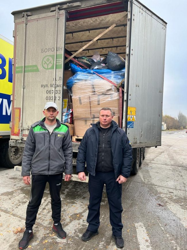 З Волині відправили дві вантажівки гуманітарної допомоги на Херсонщину. ФОТО