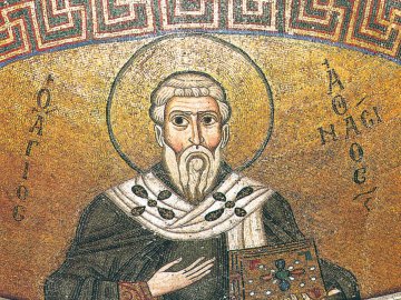 Чому сьогодні категорично не можна хрестити хлопчиків: прикмети і забобони