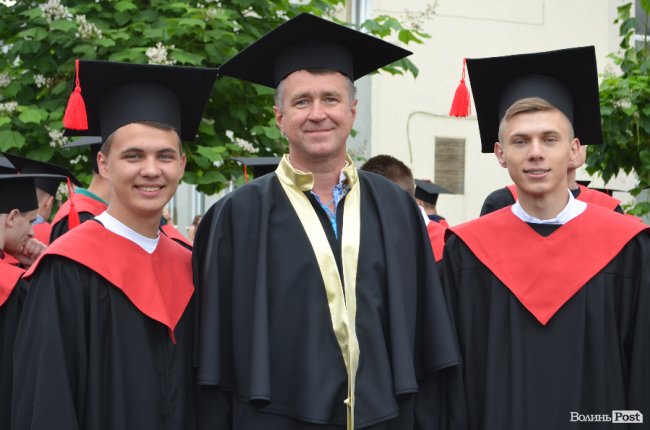 У луцькому політесі «відгуділи» випускний. ФОТО