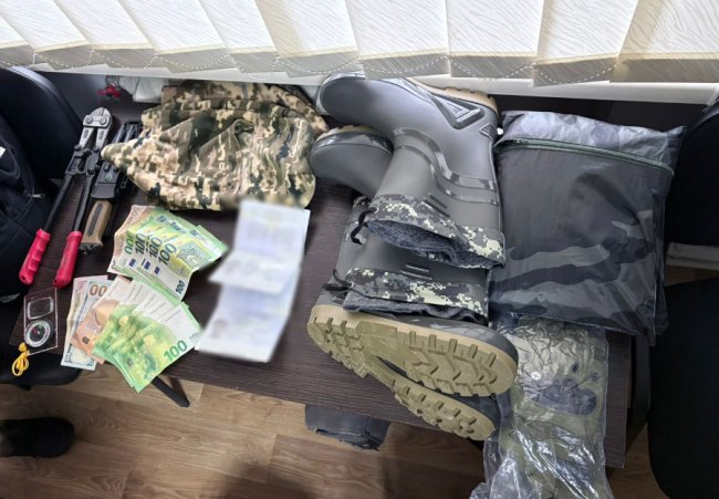 На Волині затримали 22-річного та 24-річного чоловіків, які намагалися перетнути кордон поза пунктами пропуску