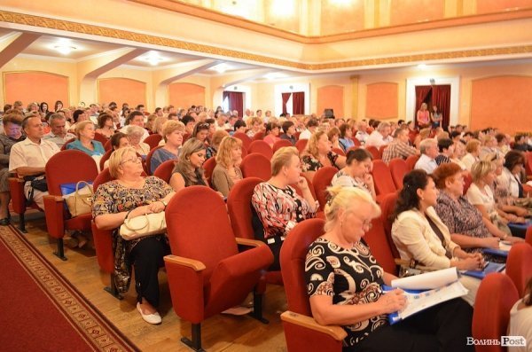 Німці допомогли лучанам відкрити медичну лабораторію. ФОТО