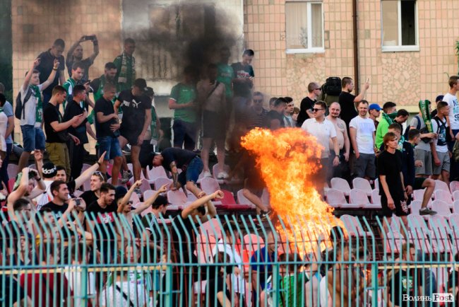 «Волинь» – «Карпати»: великий фотозвіт із нашумілого матчу