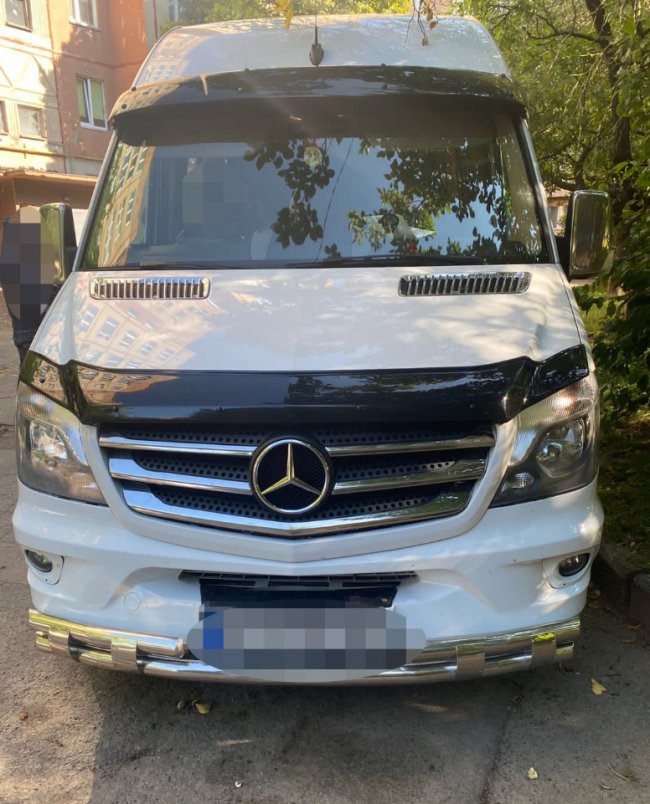 Підприємець із Волині переправив за кордон півтора десятка ухилянтів