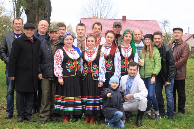 Реконструкція бою та щемливі пісні: фестиваль «Криївка Перця» у фото