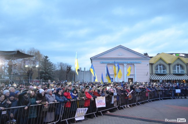 Повстанські пісні, зізнання в любові і до чого тут ва(Зе)лін: як на Волинь Порошенко приїздив. ФОТОРЕПОРТАЖ