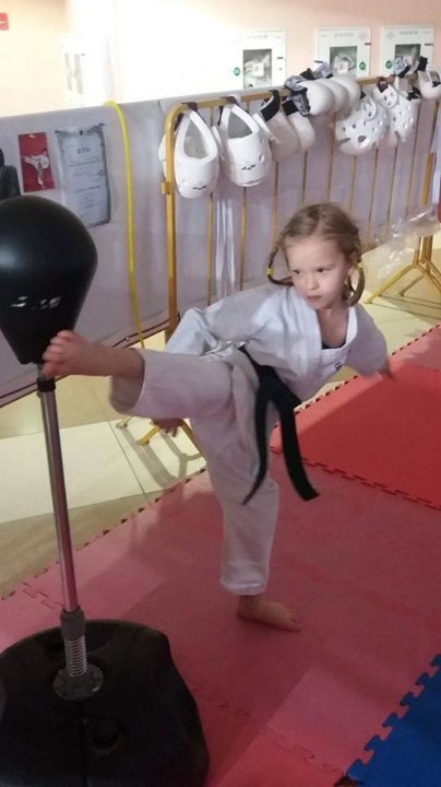 Шестирічна лучанка стала медалісткою на чемпіонаті з карате у Білорусі. ФОТО