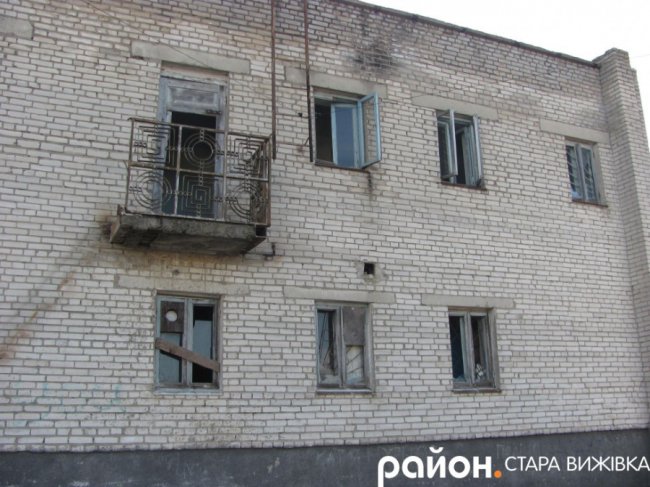 У селищі на Волині колишній кінотеатр перетворюється на руїни. ФОТО
