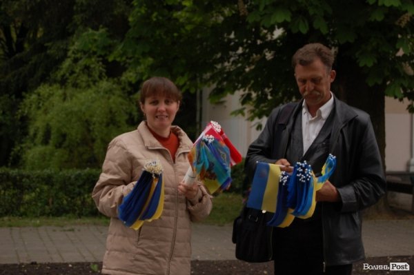 Парад Перемоги у Луцьку пройшов з комуністами і міліцією