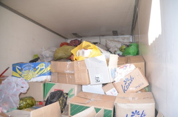 Волинські волонтери  відправили бійцям фуру допомоги. ФОТО