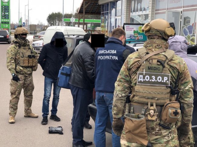На Волині намагалися підкупити прикордонника, аби без перешкод возити контрабанду