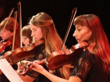 Лучан кличуть на концерт оркестру «Кантабіле»