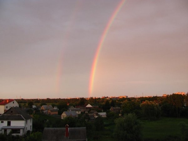 Луцька незвичайна веселка: реакція соцмереж. ФОТО