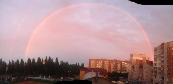 Луцька незвичайна веселка: реакція соцмереж. ФОТО