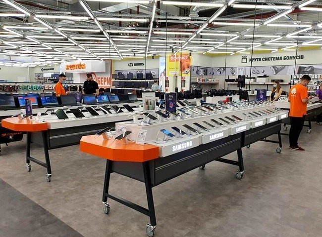 У Луцьку відкриють оновлений «Фокстрот»*