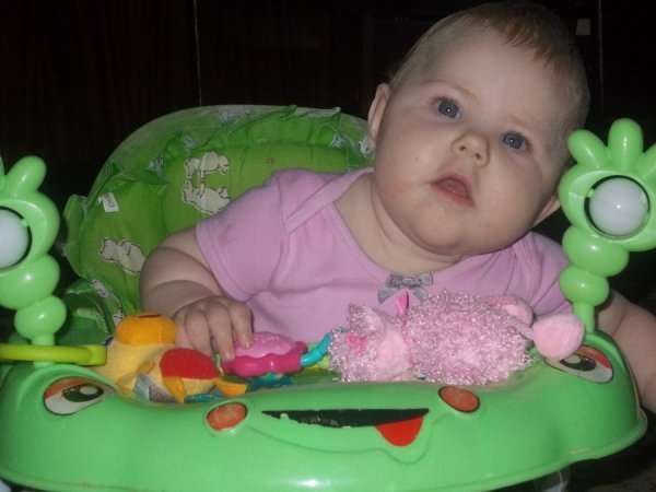 Просять допомогти врятувати дитину.  ФОТО