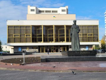 Театральний анонс: огляд вистав у Луцьку 21 – 30 грудня