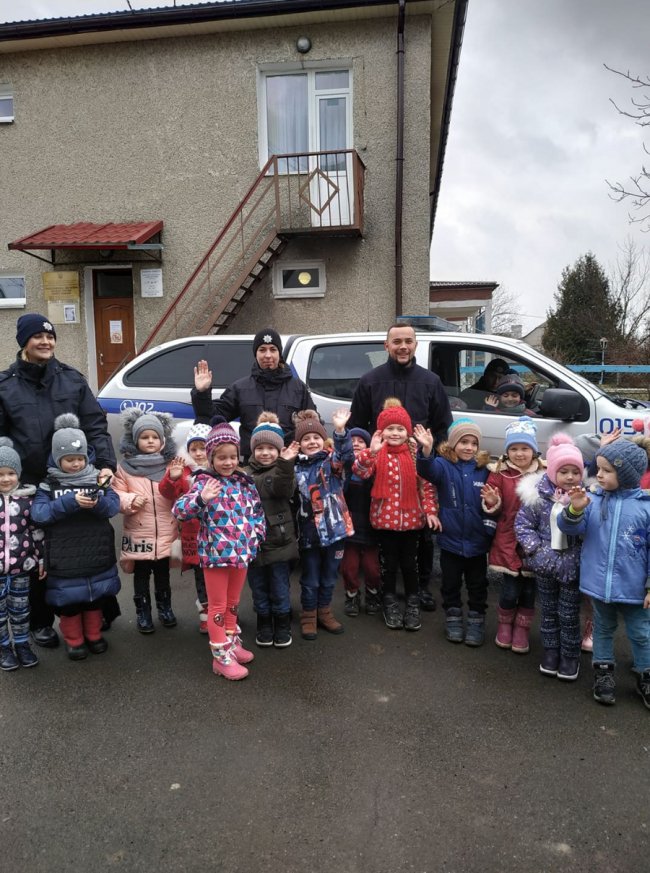 Радісні вигуки в рацію та захват в очах: як малечу Гіркої Полонки вчили безпеці руху