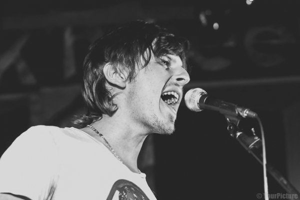 Як у луцькому клубі переспівували «Nirvana». ФОТО