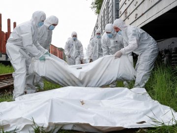 Росіяни в Мелітополі шукають холодильники для трупів своїх солдат