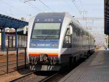 Волиняни просять Зеленського відновити потяг до Польщі