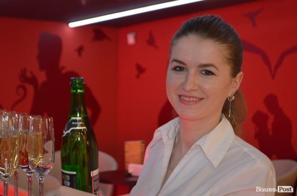 «Попелюшка»: у Луцьку показали старі казки в новому форматі. ФОТО