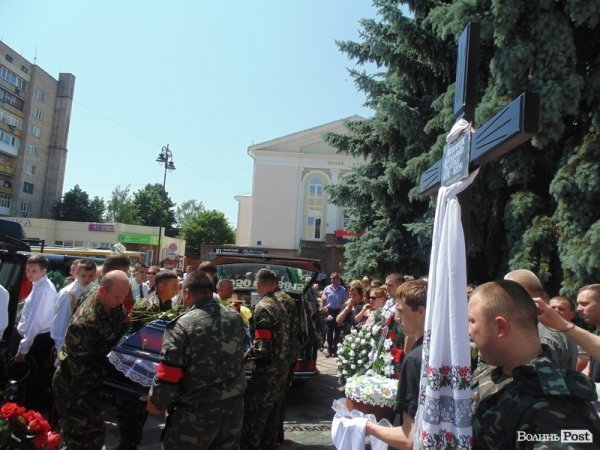 Громадська панахида за воїнами 51-ої бригади в Луцьку. ФОТО