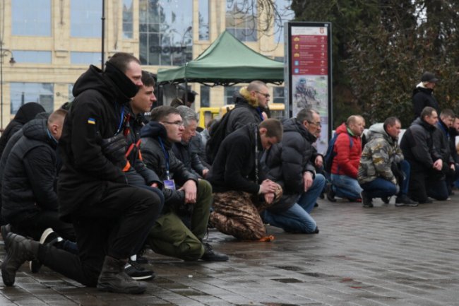 У Луцьку попрощались із загиблим воїном. ФОТО 