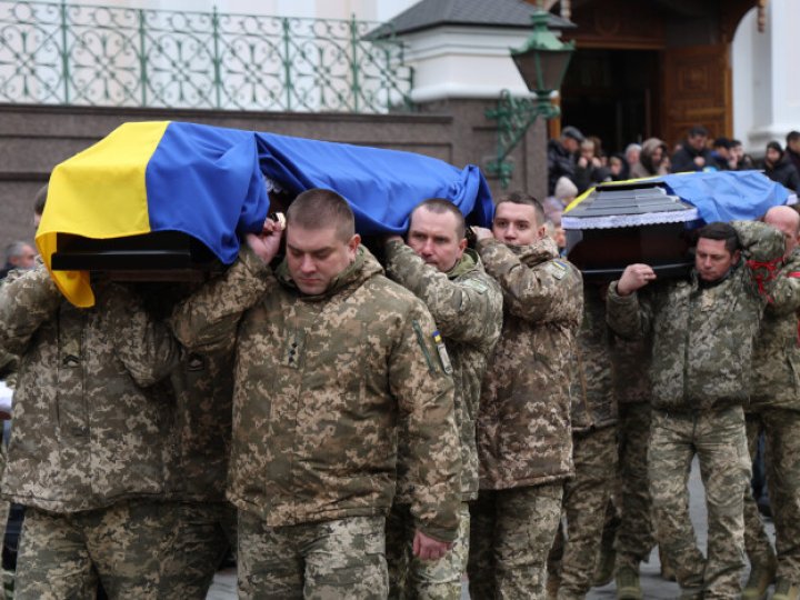 Луцьк попрощався з Героями Олександром Веремчуком та Костянтином Голубом