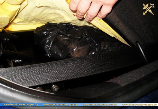 Волинянин хотів нелегально провезти у Білорусь майже 100 кілограмів сала. ФОТО