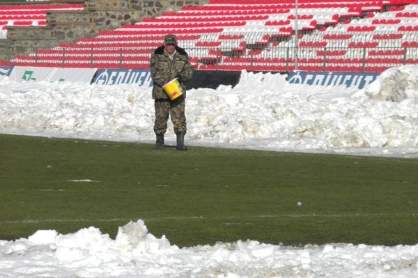 Луцький стадіон готують до приїзду «Динамо» з Києва. ФОТО