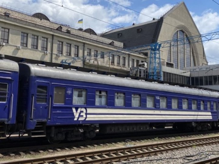 Укрзалізниця пояснила, чому скасували потяг «Ковель – Рахів»