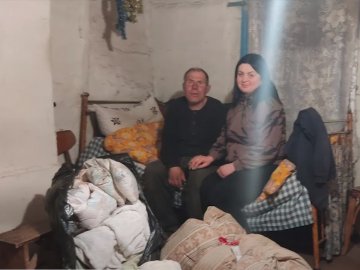 Лучанка допомагає жителям віддалених сіл. ВІДЕО