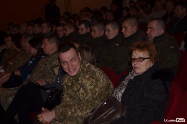 У Луцьку відбулись урочистості з нагоди дня Збройних сил України. ФОТО