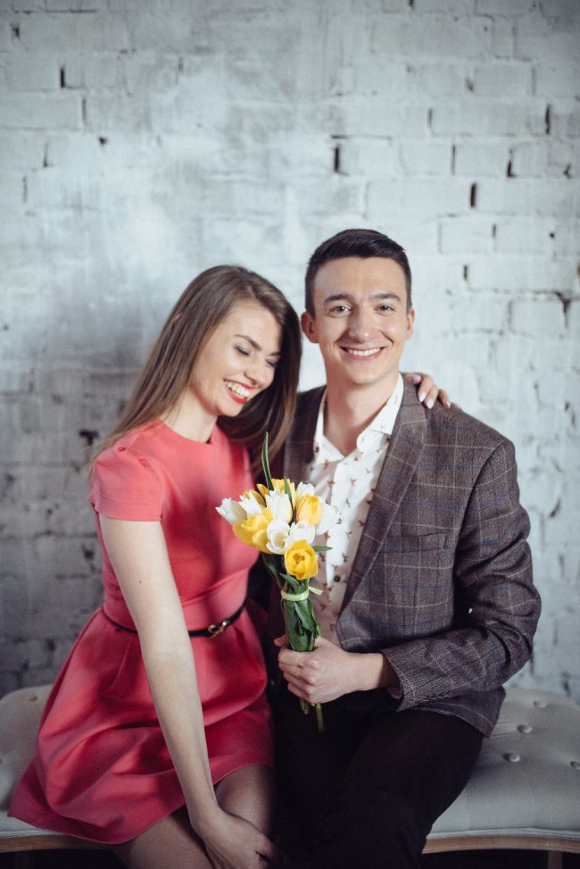 Луцькі телеведучі знялись у фотосесії в стилі «Friends». ФОТО