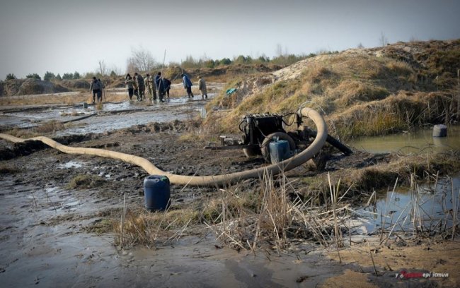 Фотограф показав космічні пейзажі бурштинових районів Рівненщини. ФОТО