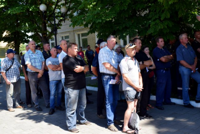 Депутата видно по... школі. Про що ковельчани говорили із Степаном Івахівим*