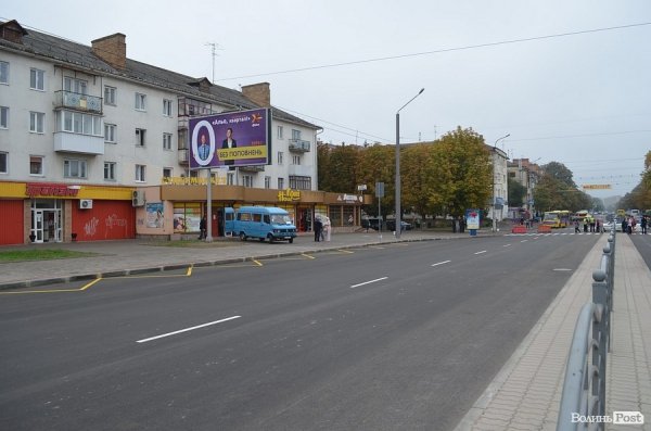 У Луцьку офіційно відкрили оновлений Привокзальний майдан. ФОТО