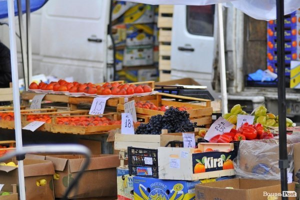 Завокзальний ринок. БУДНІ МІСТА