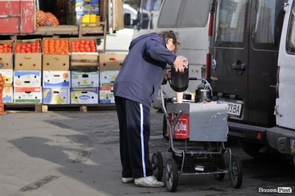 Завокзальний ринок. БУДНІ МІСТА