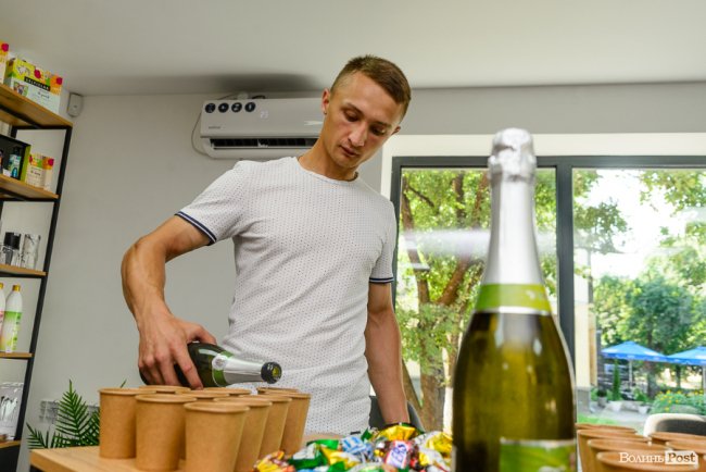 «Світ краси»: у Луцьку відкрили магазин якісної косметики та вишуканих аксесуарів*