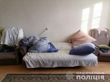 На Рівненщині матір намагалася зарізати власного неповнолітнього сина. ФОТО