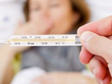 Риновіруси, парагрип, аденовіруси: на Волині циркулюють різні види хвороб респіраторної групи