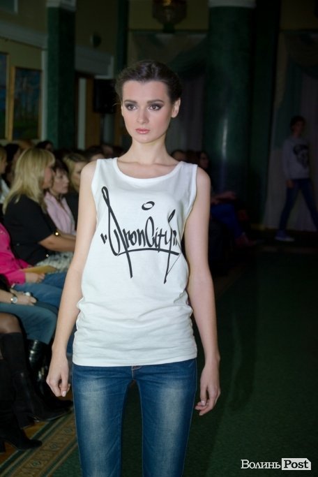 На Fashion day у Луцьку дефілювали футболісти «Волині»