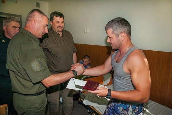 Поранених під Радою відзначили держнагородами. ФОТО