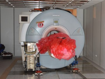 Волинська лікарня отримала надпотужний апарат МРТ, аналогів якому немає в області. ФОТО