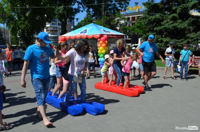 Вистачить усім: у центрі Луцька – Свято Морозива. ФОТО