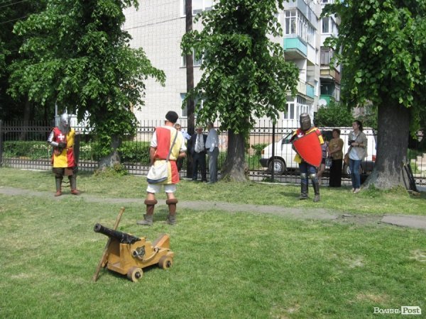 У Луцьку б'ються лицарі. ФОТО
